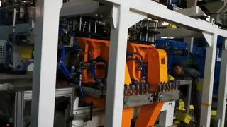 Máy thổi khuôn tự động cho sản phẩm nhựa Jerrycan